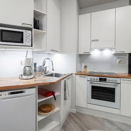 Cozy Roomy Studio Flat Next To Tram Stop @ Kallio Ελσίνκι Εξωτερικό φωτογραφία