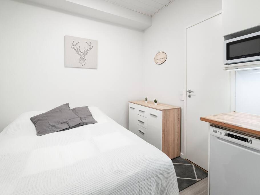 Cozy Roomy Studio Flat Next To Tram Stop @ Kallio Ελσίνκι Εξωτερικό φωτογραφία