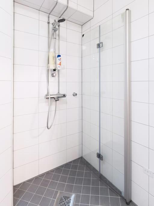 Cozy Roomy Studio Flat Next To Tram Stop @ Kallio Ελσίνκι Εξωτερικό φωτογραφία