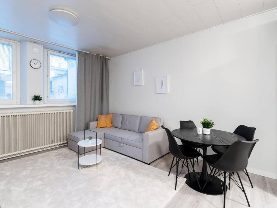 Cozy Roomy Studio Flat Next To Tram Stop @ Kallio Ελσίνκι Εξωτερικό φωτογραφία
