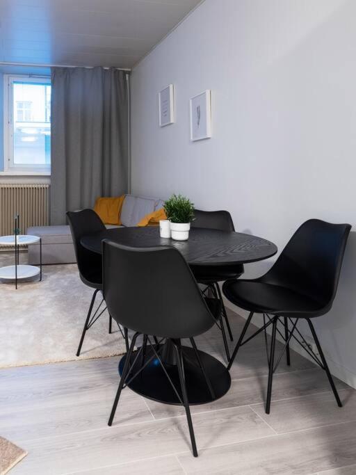 Cozy Roomy Studio Flat Next To Tram Stop @ Kallio Ελσίνκι Εξωτερικό φωτογραφία