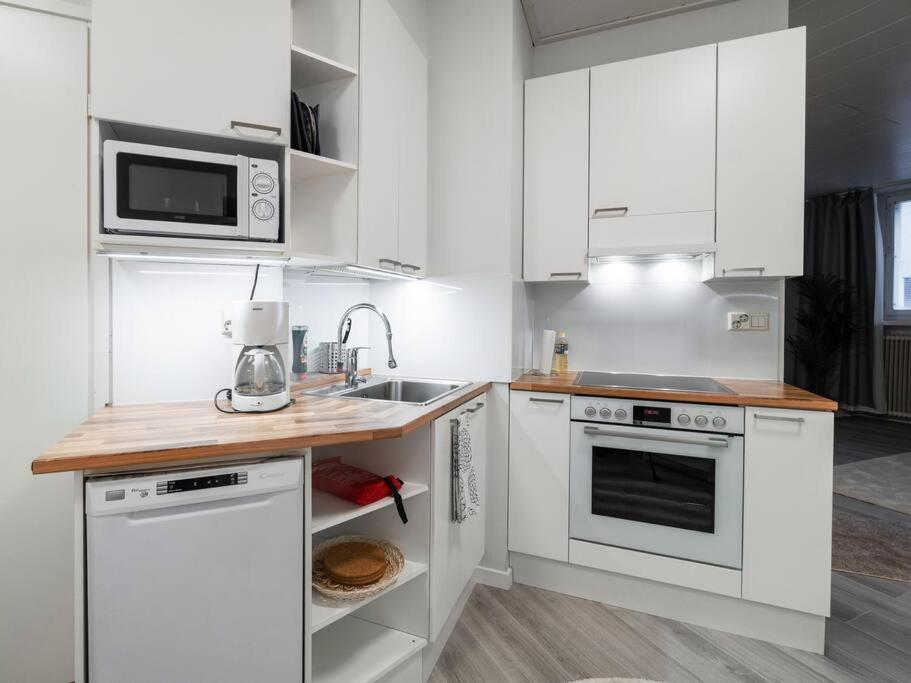 Cozy Roomy Studio Flat Next To Tram Stop @ Kallio Ελσίνκι Εξωτερικό φωτογραφία